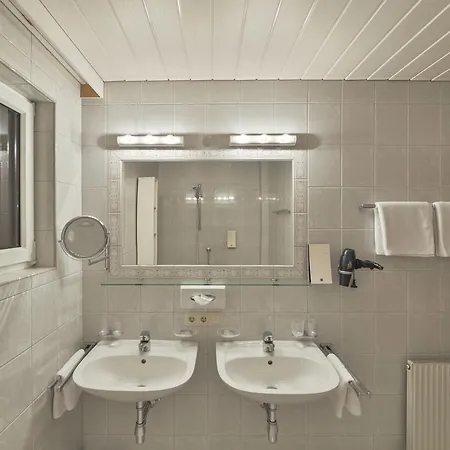 Wolfgang Birkl * Σανκτ Αντόν αμ Άλμπεργκ